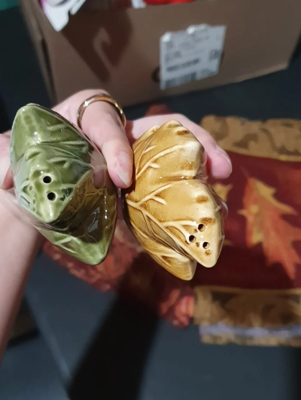 Autumn Leaf Holiday Table Runners, Napkin Rings & Accessories - Red, Gold, Green